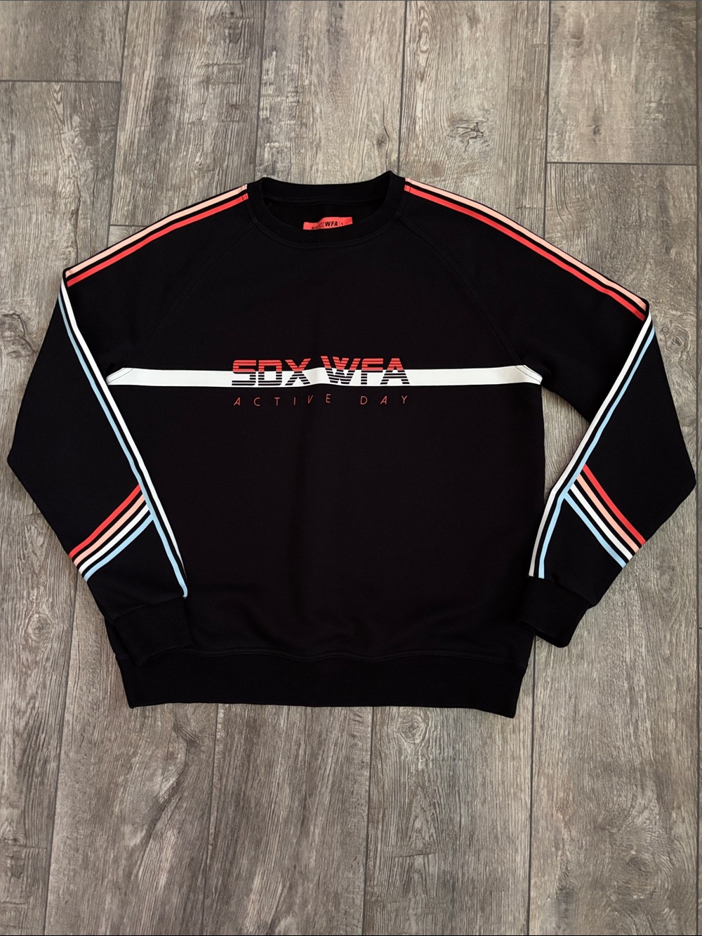 WHITE FOX X SARAH’S DAY SWEATSHIRT